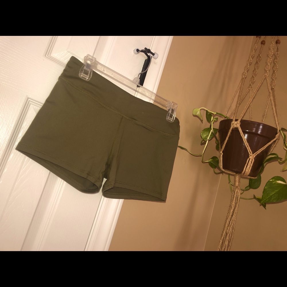 Women’s spandex workout shorts